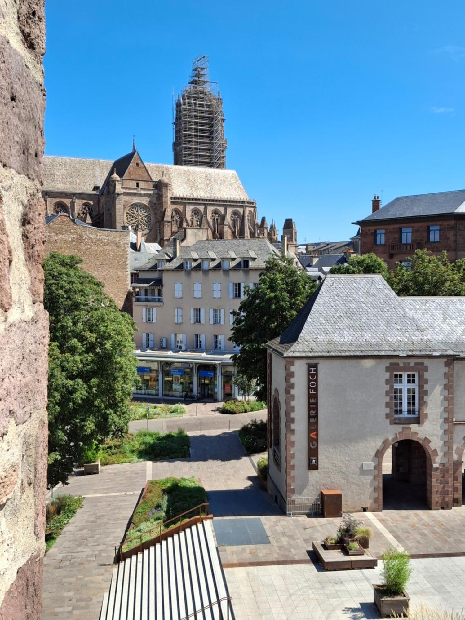 Hotel Tour Maje Rodez Bagian luar foto