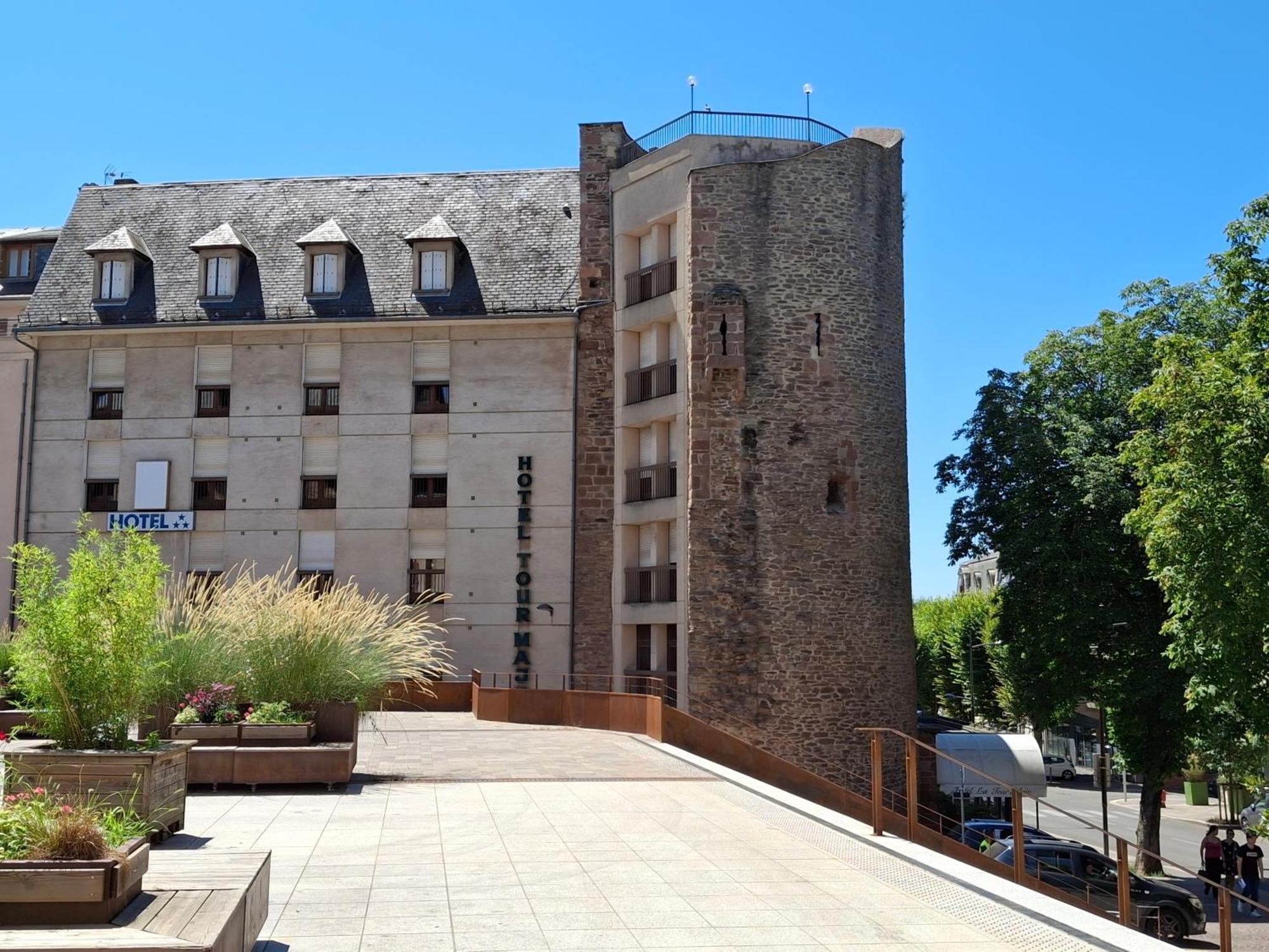 Hotel Tour Maje Rodez Bagian luar foto