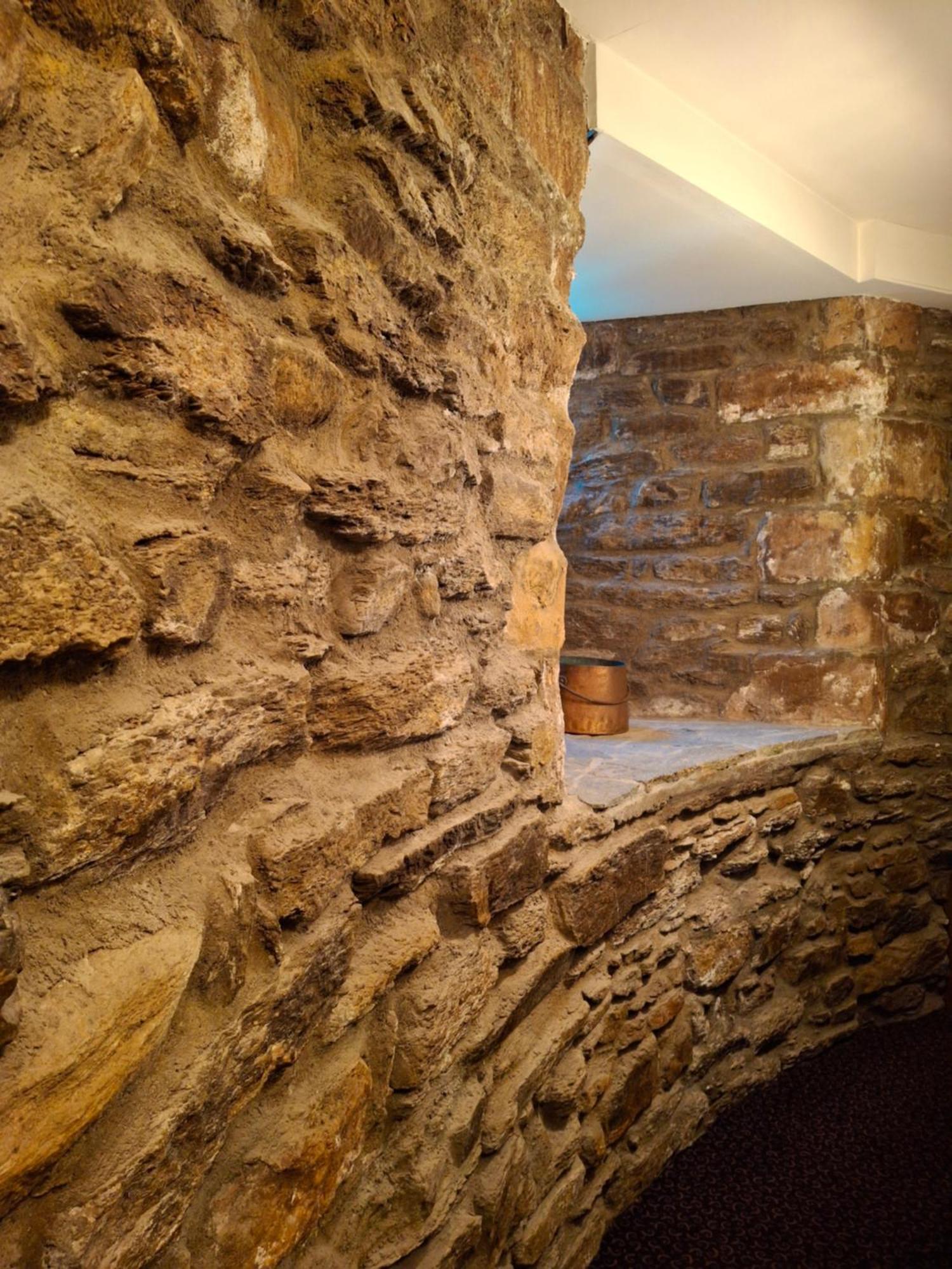 Hotel Tour Maje Rodez Bagian luar foto