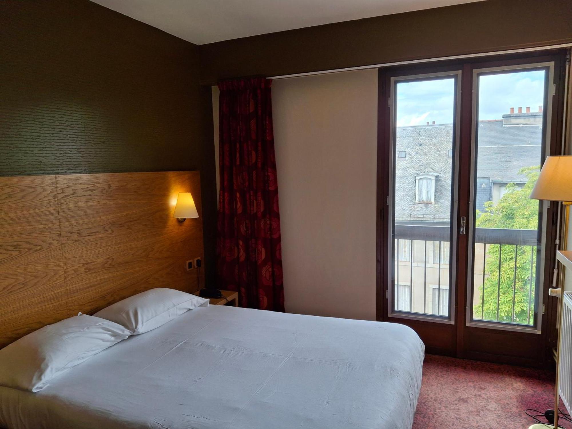 Hotel Tour Maje Rodez Bagian luar foto