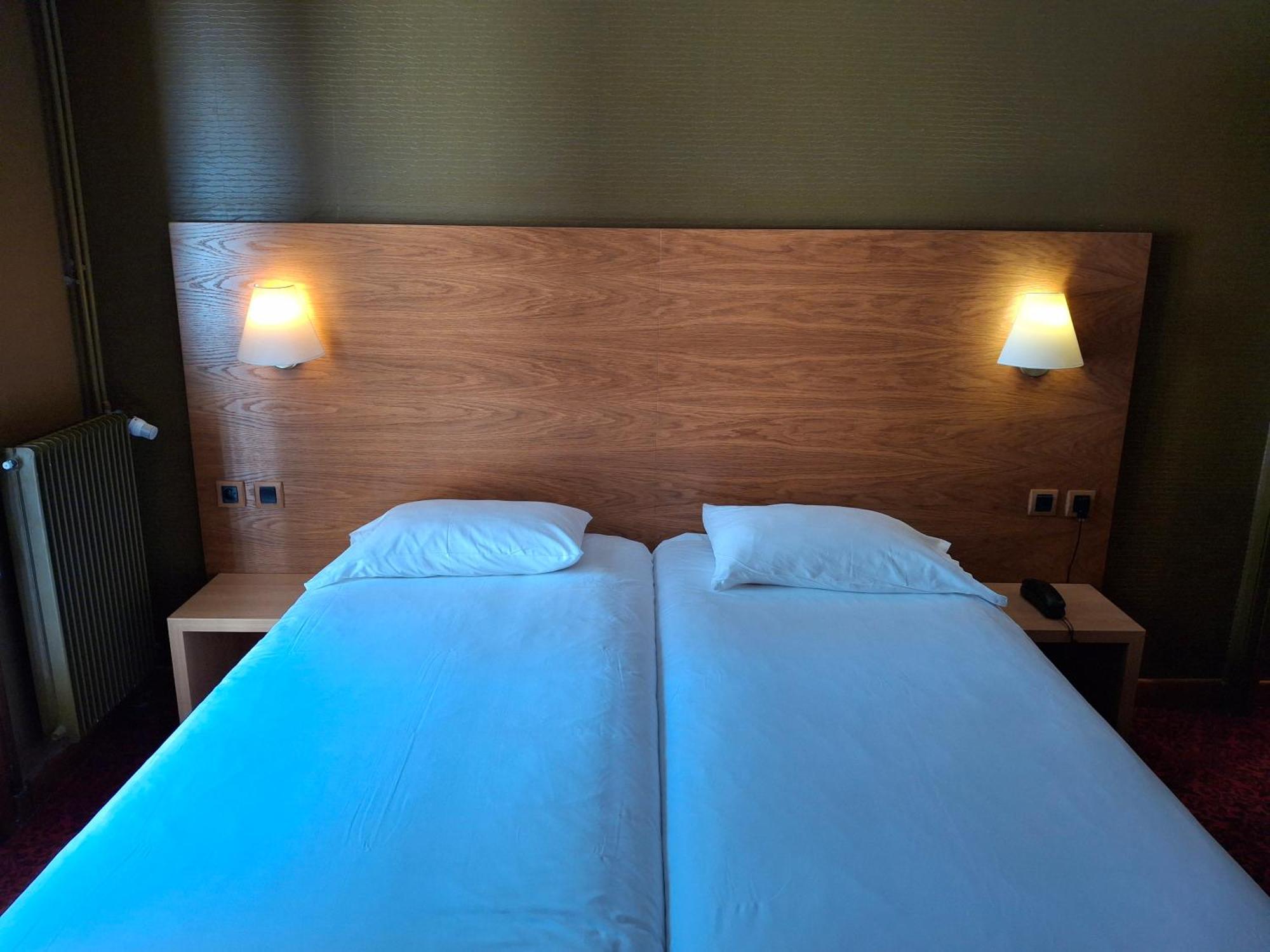 Hotel Tour Maje Rodez Bagian luar foto