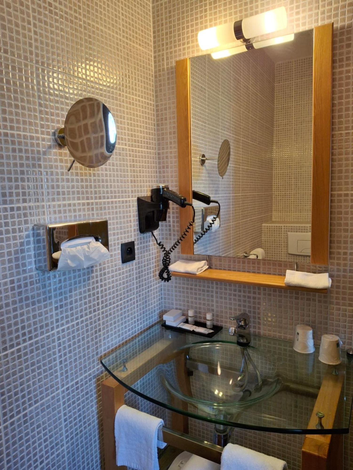 Hotel Tour Maje Rodez Bagian luar foto