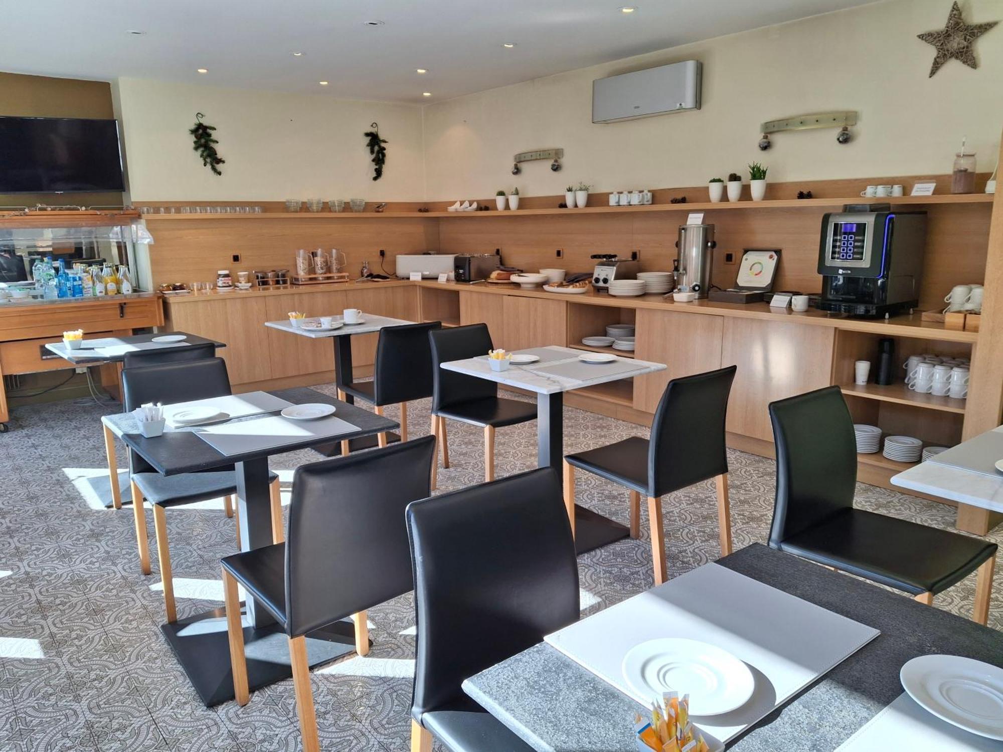 Hotel Tour Maje Rodez Bagian luar foto