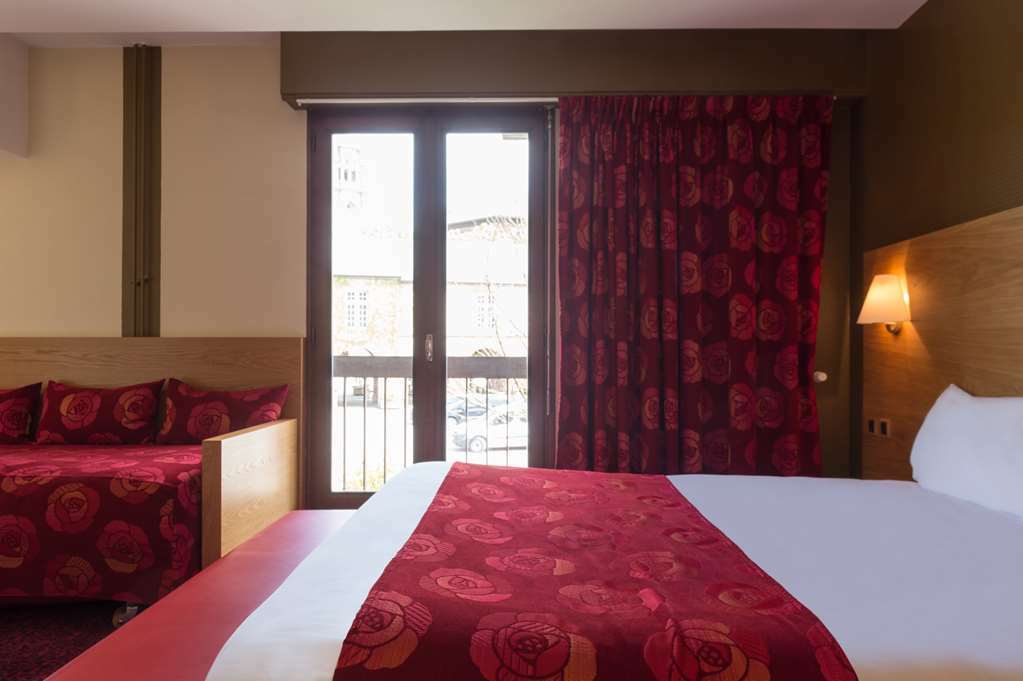 Hotel Tour Maje Rodez Ruang foto